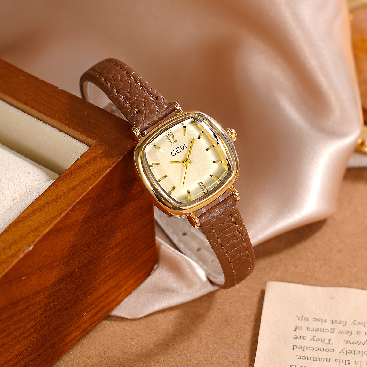 Luxury Watch Value - UTHAI 61018 CQ490 Simplicidade, alto valor