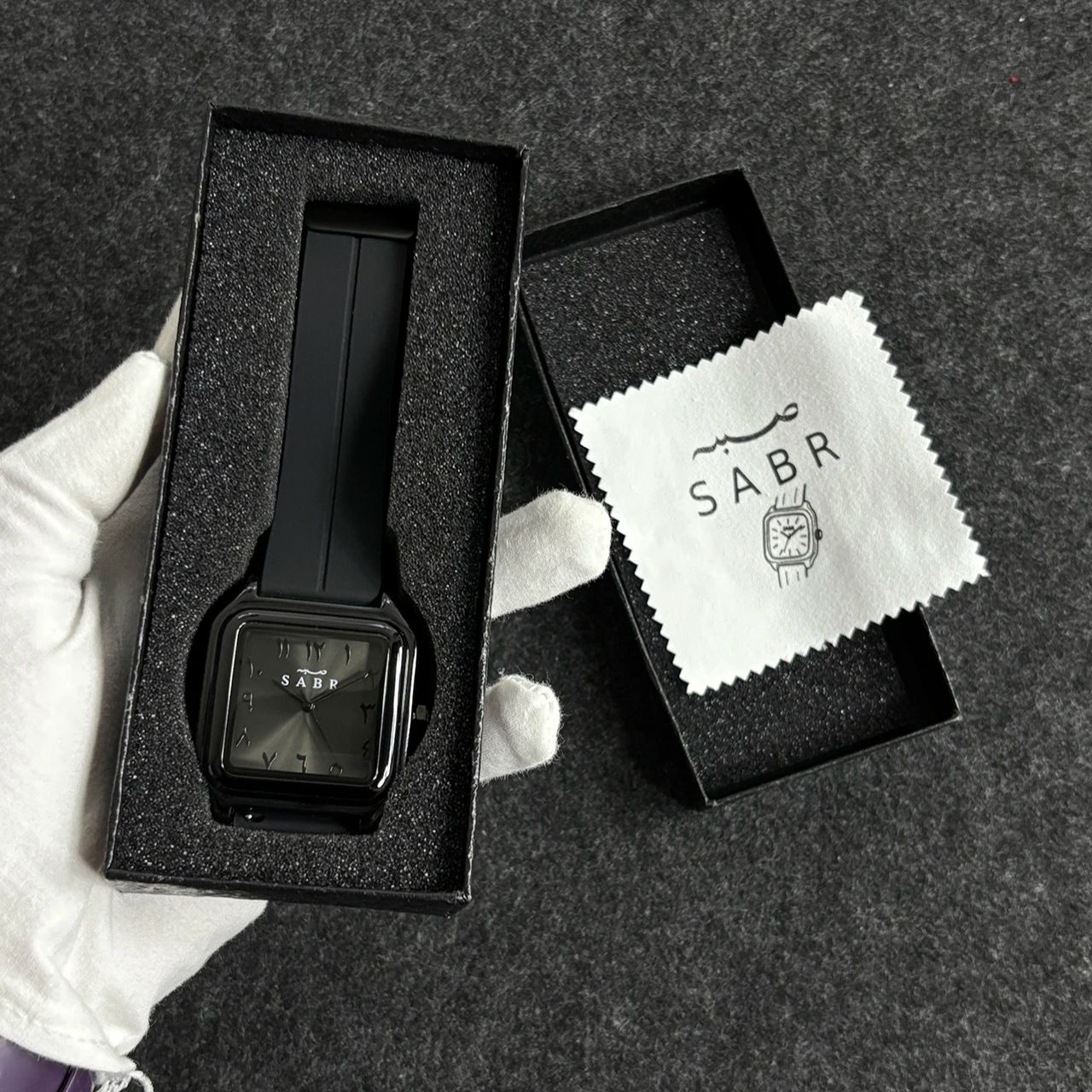 Sabr relógio com numerais aráb - Luxury Watch With Rubber Strap avaliação e preço