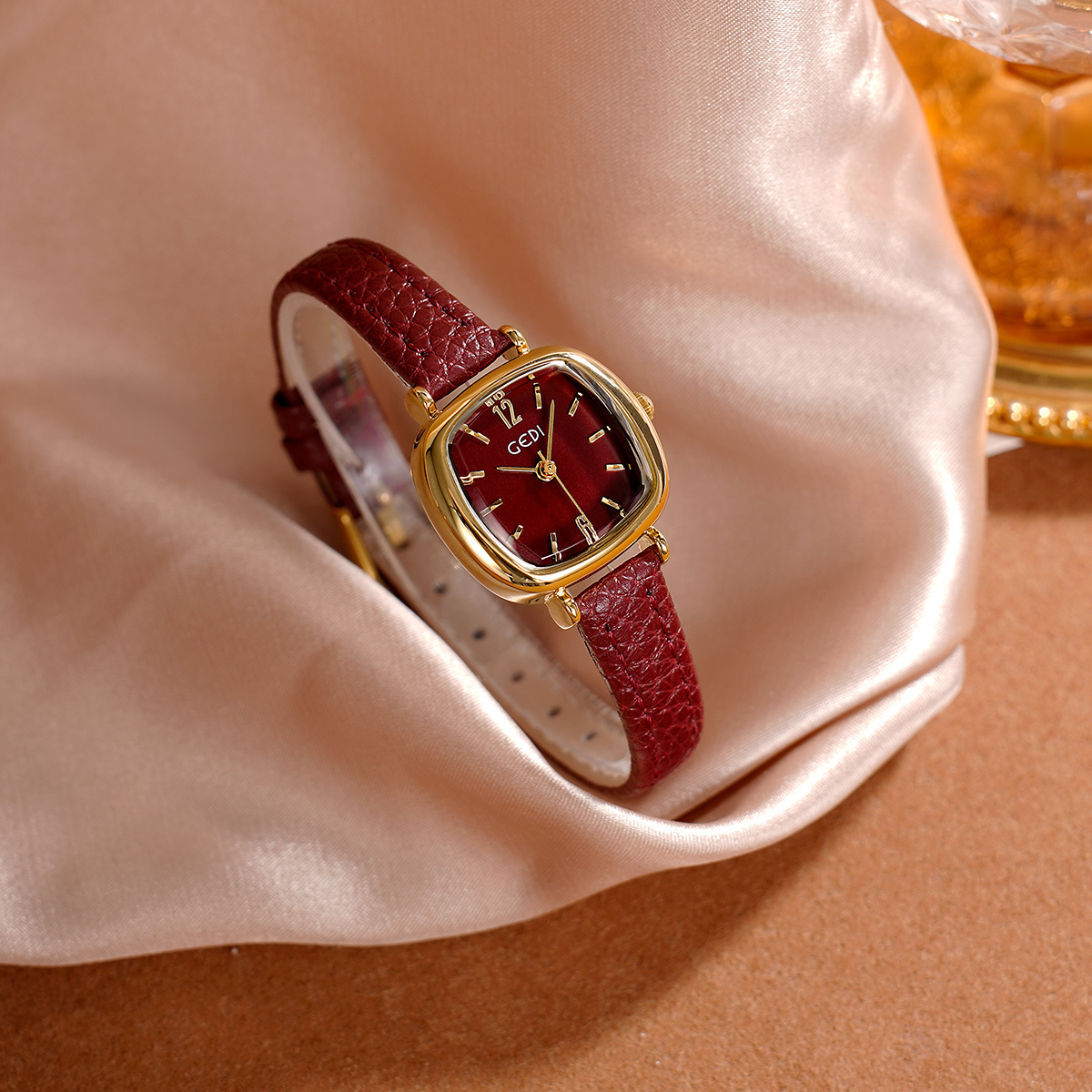 UTHAI 61018 CQ490 Simplicidade - Luxury Watch Value avaliação e preço