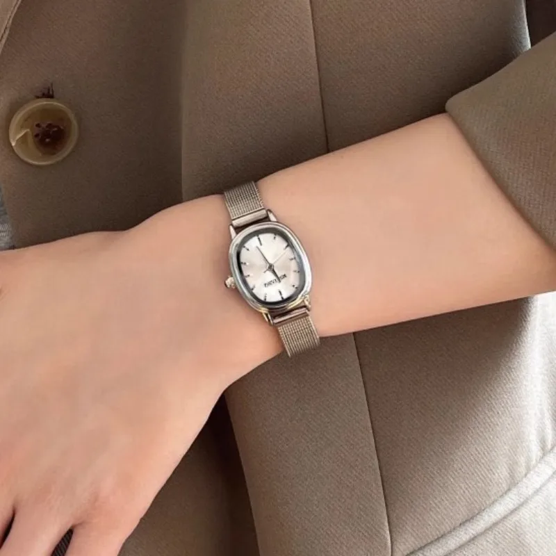 Pequeno mostrador oval relógio - Luxury Watch Straps avaliação e preço