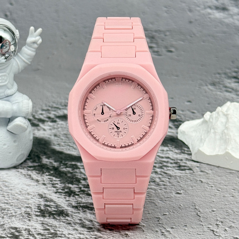 Relógio de Marca Famosa com Mo - Luxury Watch Magazine avaliação e preço